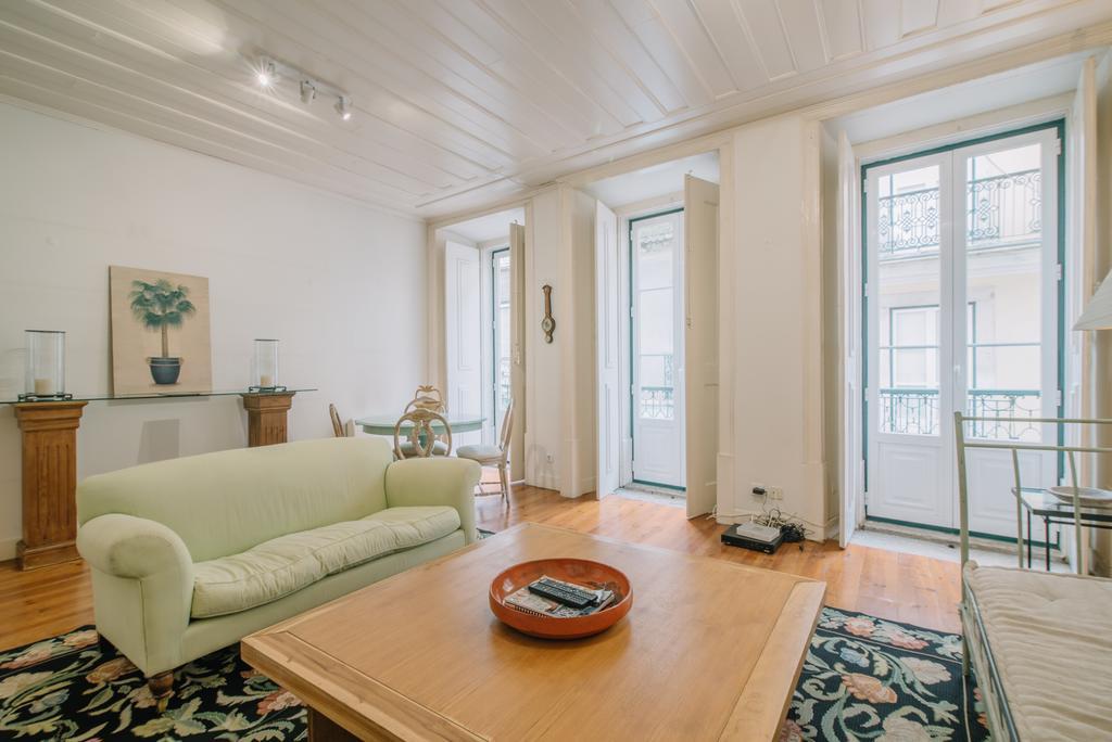 Appartamento Camoes Deluxe Bairro Alto Lisbona Esterno foto